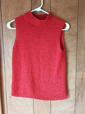Pursuits Ltd Sleeveless Knit Top Size Small red Textured Sweater